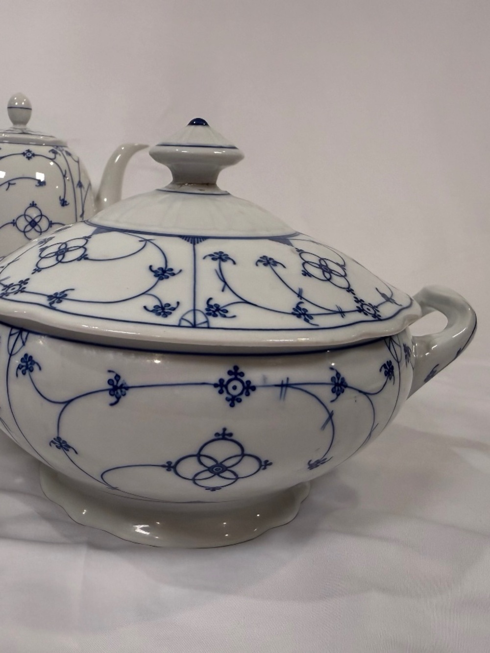 Winterling Bavaria Strawflower Blue Covered Soup Tureen Strohblume Porcelain